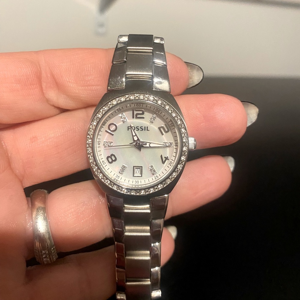 WOMENS FOSSIL WATCH. GREAT CONDITION
